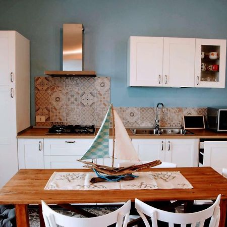Grande Casa Al Mare Le Verande ซานตามาเรีย นาวาร์เรเซ ภายนอก รูปภาพ