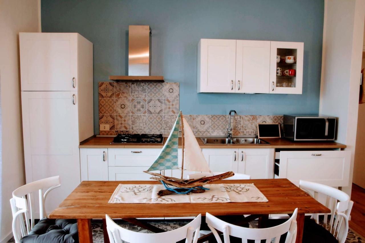 Grande Casa Al Mare Le Verande ซานตามาเรีย นาวาร์เรเซ ภายนอก รูปภาพ